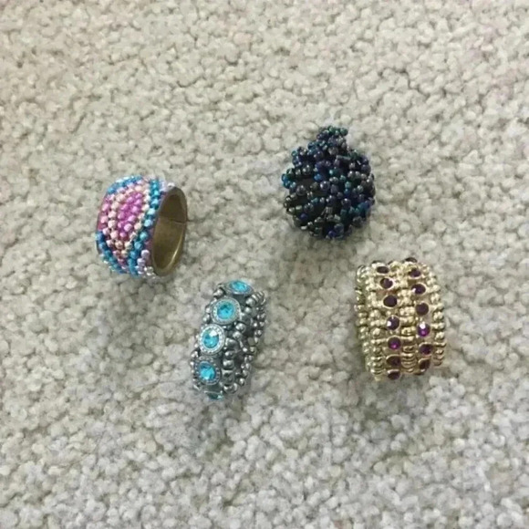 ⭐️ 4 rings - Picture 1 of 5